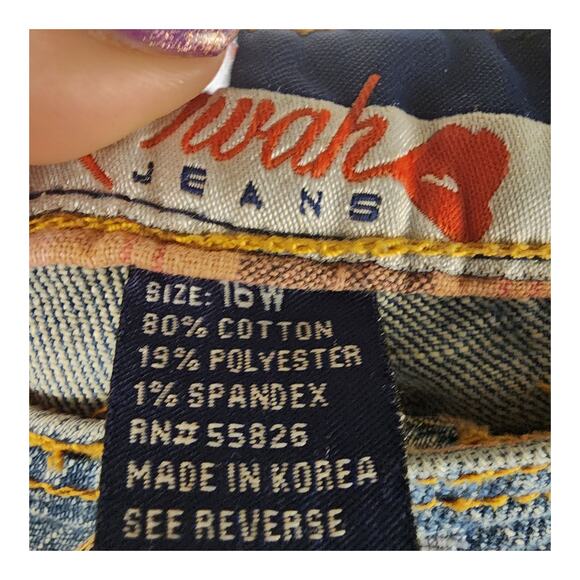 Wah Jens Women's size 16w Blue Denim Embroidered Floral Thick Stitch Boot-Cut - Picture 8 of 8